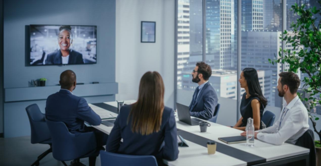 Sesiune interactivă de audit SEO cu echipa noastră de instructori